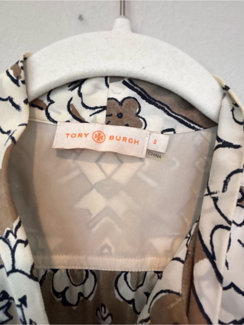 Tory Burch Brown and White Tie-Neck Cap Sleeve Blouse - Picture 3 of 4